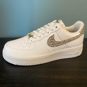 Nike Air Force Low W United In Victory DZ2709-100 New with Box